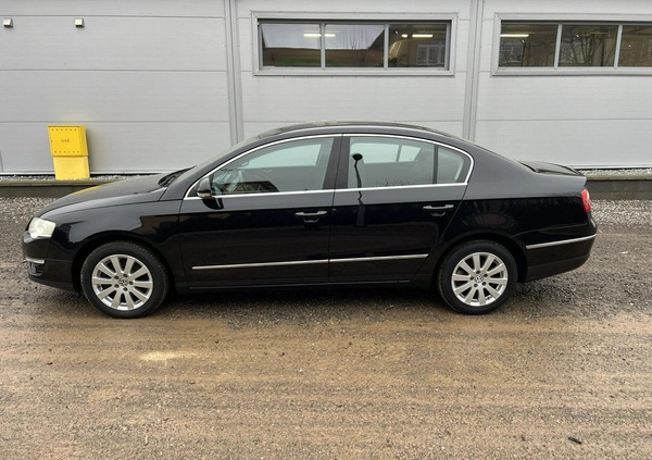 Volkswagen Passat cena 23800 przebieg: 250000, rok produkcji 2009 z Ełk małe 326